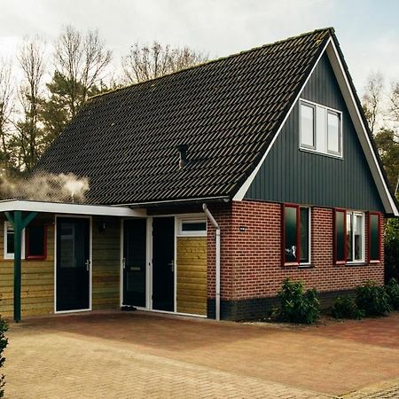 Groepsaccommodatie Kom In De Bedstee Sprookje 빈터스빅 외부 사진