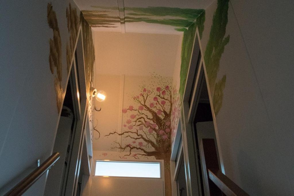 Groepsaccommodatie Kom In De Bedstee Sprookje 빈터스빅 외부 사진